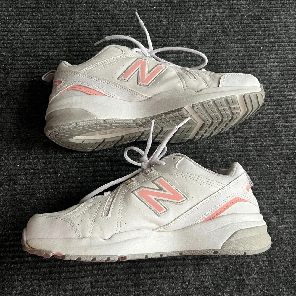 New Balance 608v5 Training Shoes Womens 8.5 Wide White Pink Leather WX608WP5
